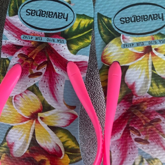 Havaianas Flip Flops pre owned  Size 9-10 - Picture 2 of 6